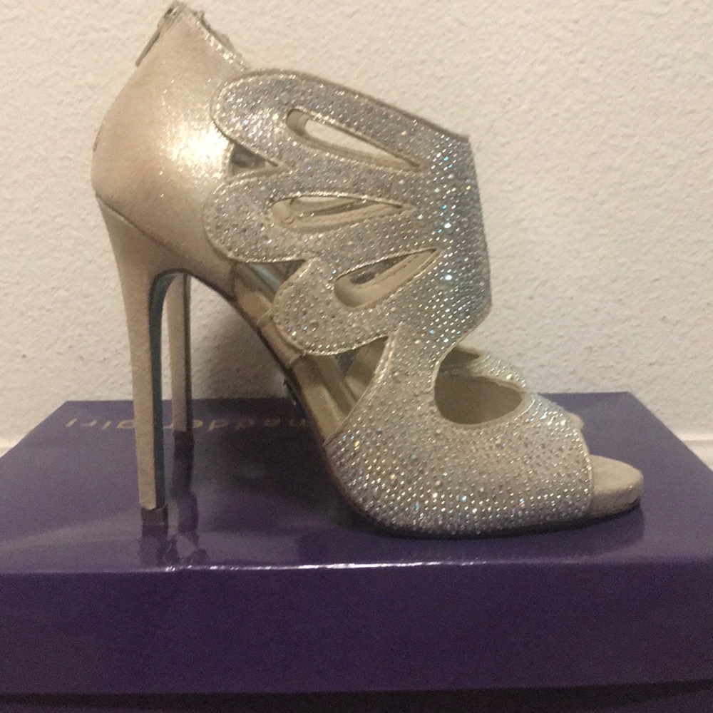 Betsey Johnson Gold Sparkle High Heels